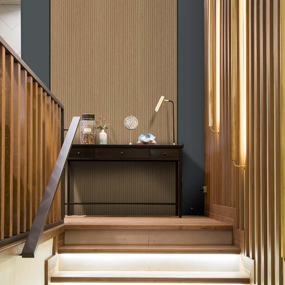 L15-137 (Wood Louver Collection)